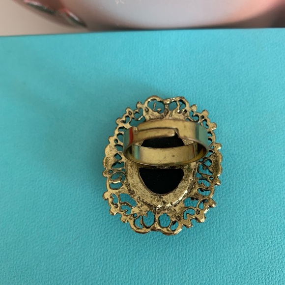 Costume Rings - Picture 5 of 8